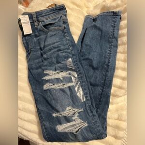 American Eagle NWT Distressed Blue Jeans